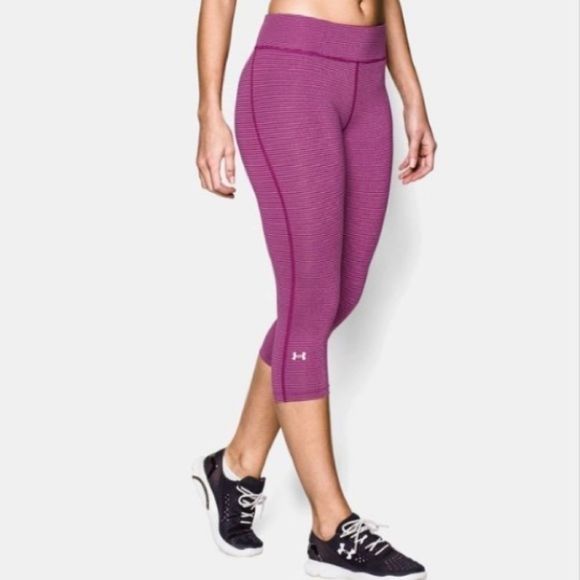 Under Armour Pants - UNDER ARMOUR HeatGear Striped Compression Crops